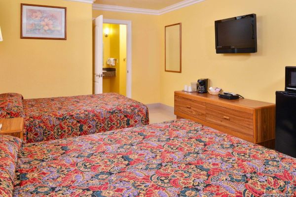 M STAR INN AND SUITES BLYTHE (Blythe)